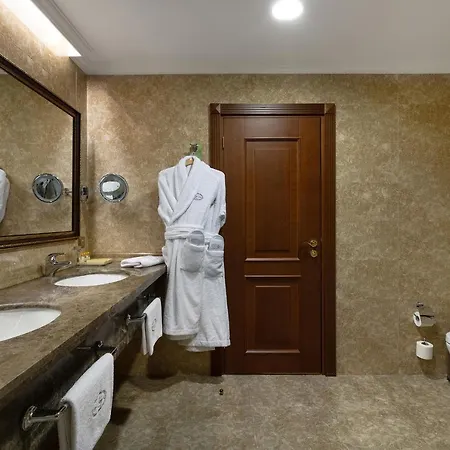 Hotel President