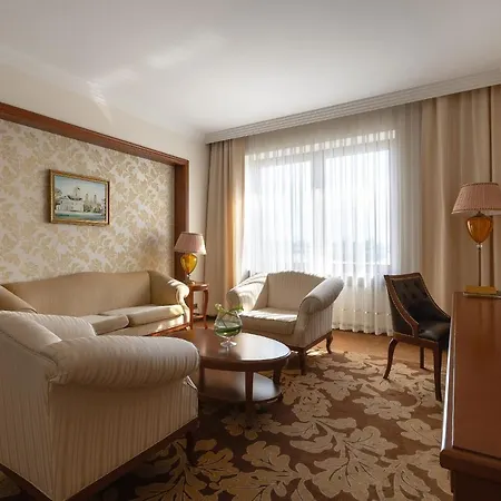 Hotel President