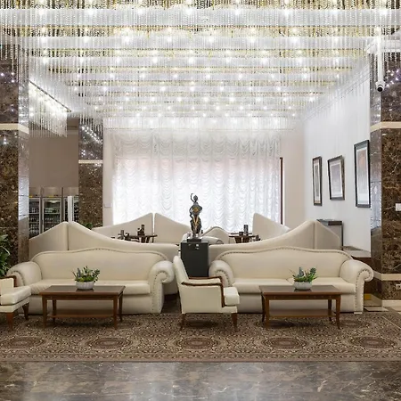 Hotel President